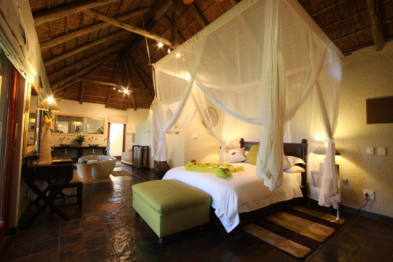 Tau Game Lodge มาเดิคเวเกมรีเซิร์ฟ ภายนอก รูปภาพ