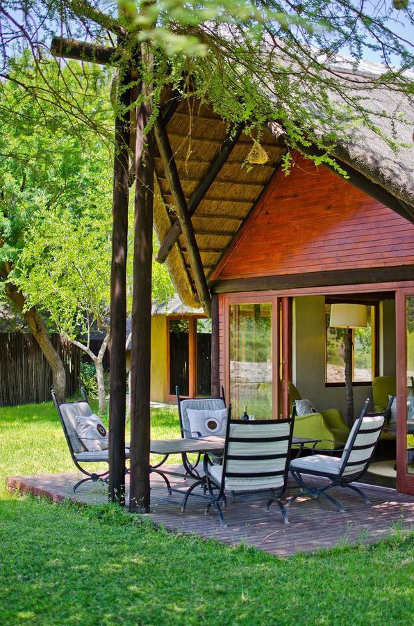 Tau Game Lodge มาเดิคเวเกมรีเซิร์ฟ ภายนอก รูปภาพ