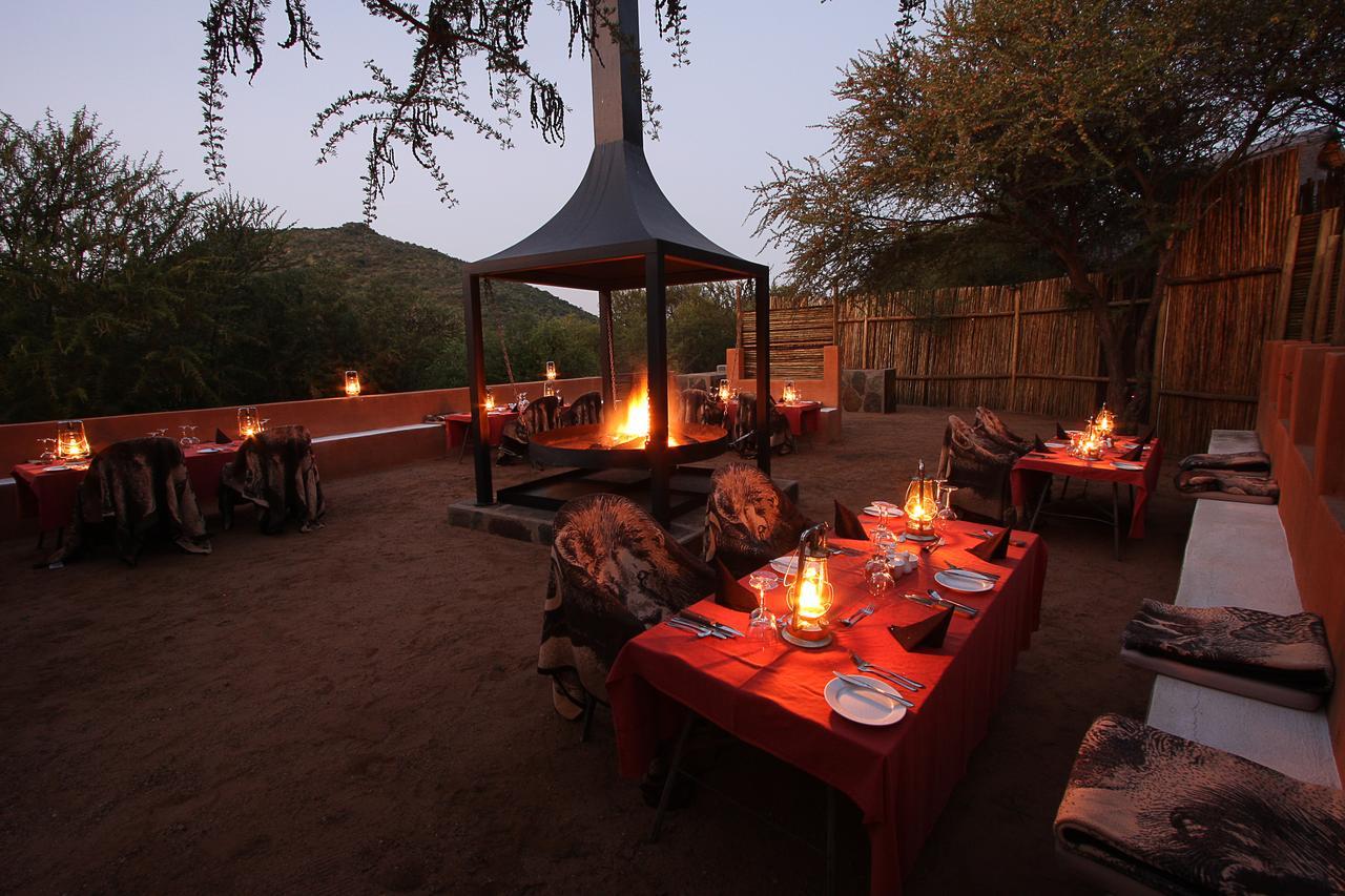 Tau Game Lodge มาเดิคเวเกมรีเซิร์ฟ ภายนอก รูปภาพ